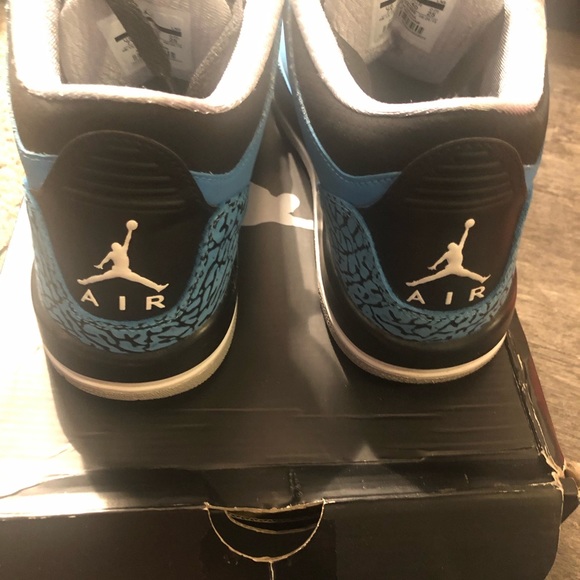 Jordan Powder Blue 3s - Picture 3 of 7